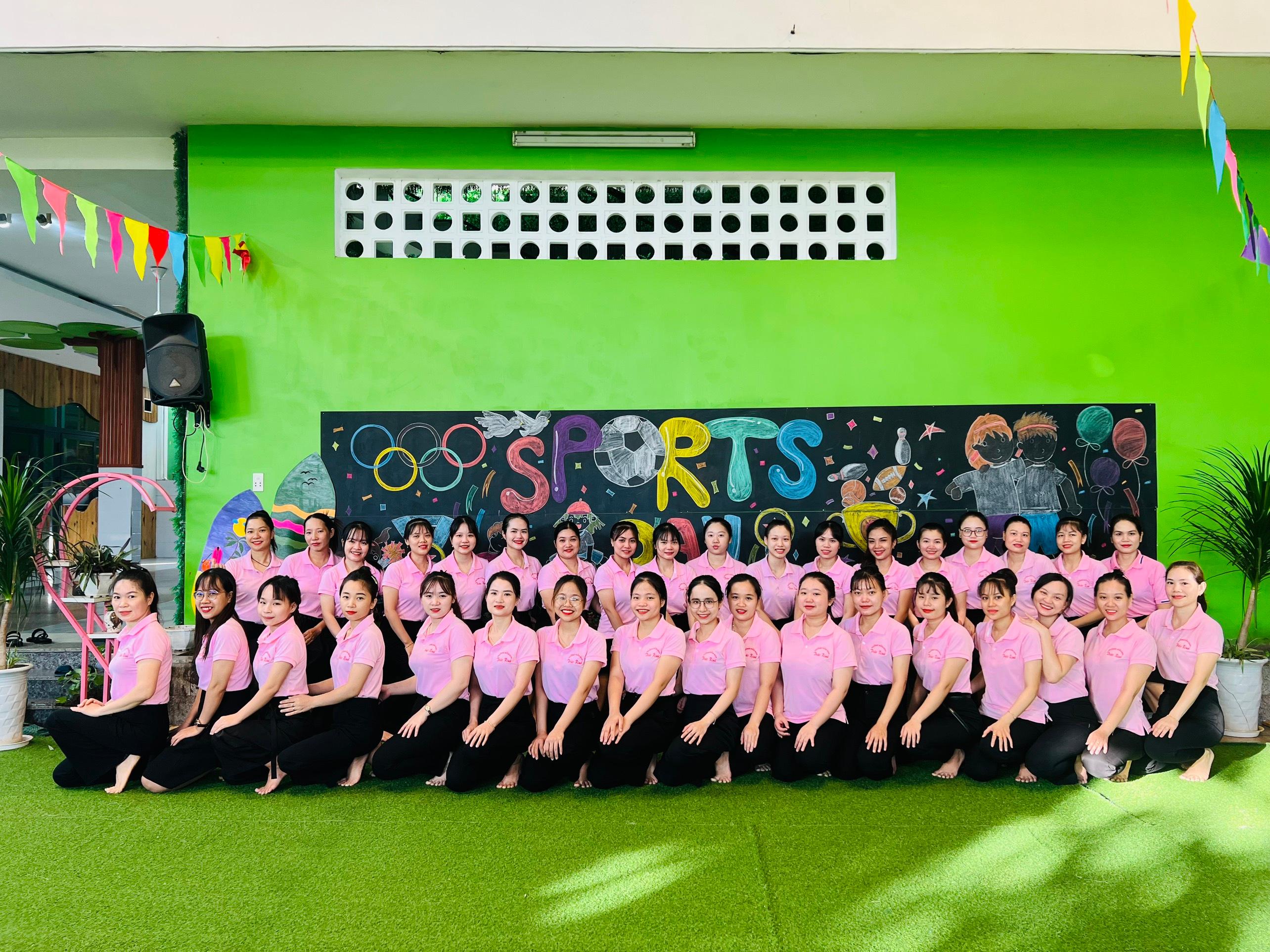 Đội ngũ cán bộ nhà trường